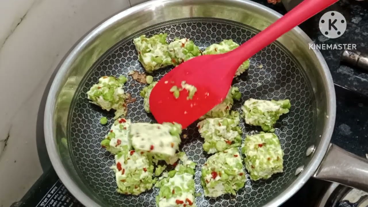 मटर पनीर की यूनिक रेसिपी। एक बार इसे जरूर ट्राई करें। Matar Paneer ki unique recipe। Gita's world 