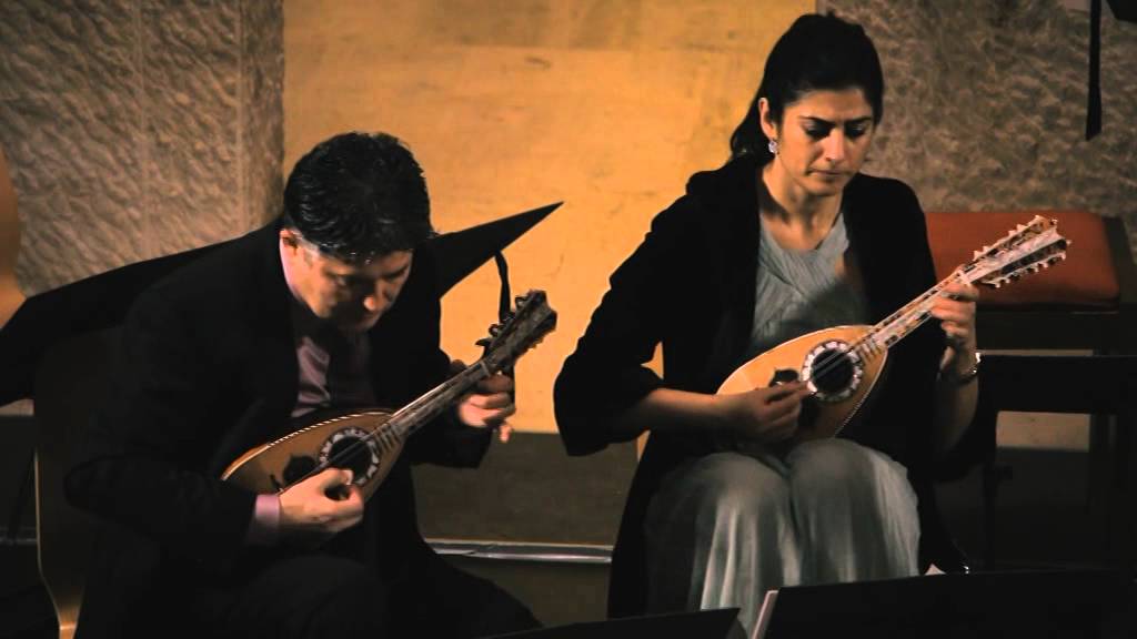 G. Leone « Cantate » 1. Amoroso con moto/ Artemandoline & Nuria Rial