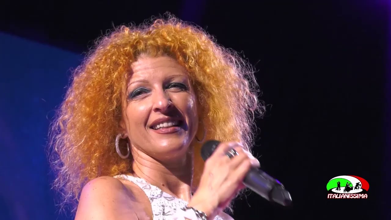 ROSSELLA FERRARI E' AMORE VALZER LENTO #italianissima #veryitaliantv #italianissimatv