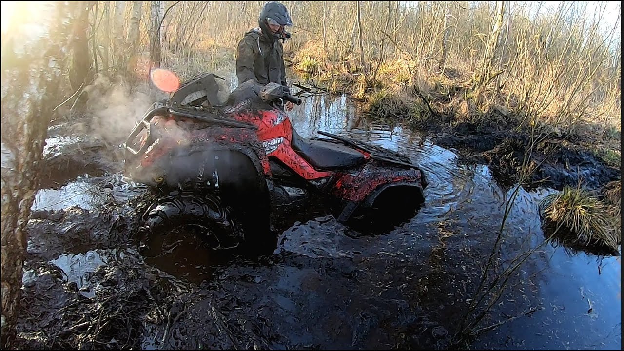 Głębokie bagna, skoki przez rowy, dużo błota, Can Am Outlander 1000/800, Yamaha Grizzly 660/700