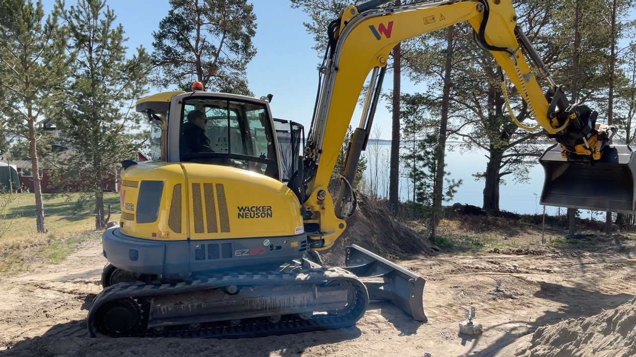 Köp Grävmaskin Wacker Neuson EZ80 med engcon EC209 på Klaravik