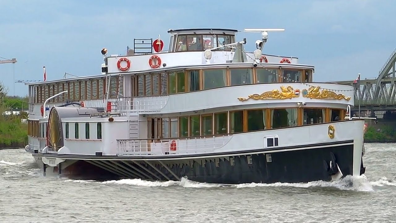 ⚓️'DE MAJESTEIT' raderboot op stoom van 1926 uit Rotterdam (NL), 02323194, gespot 15 04 2025