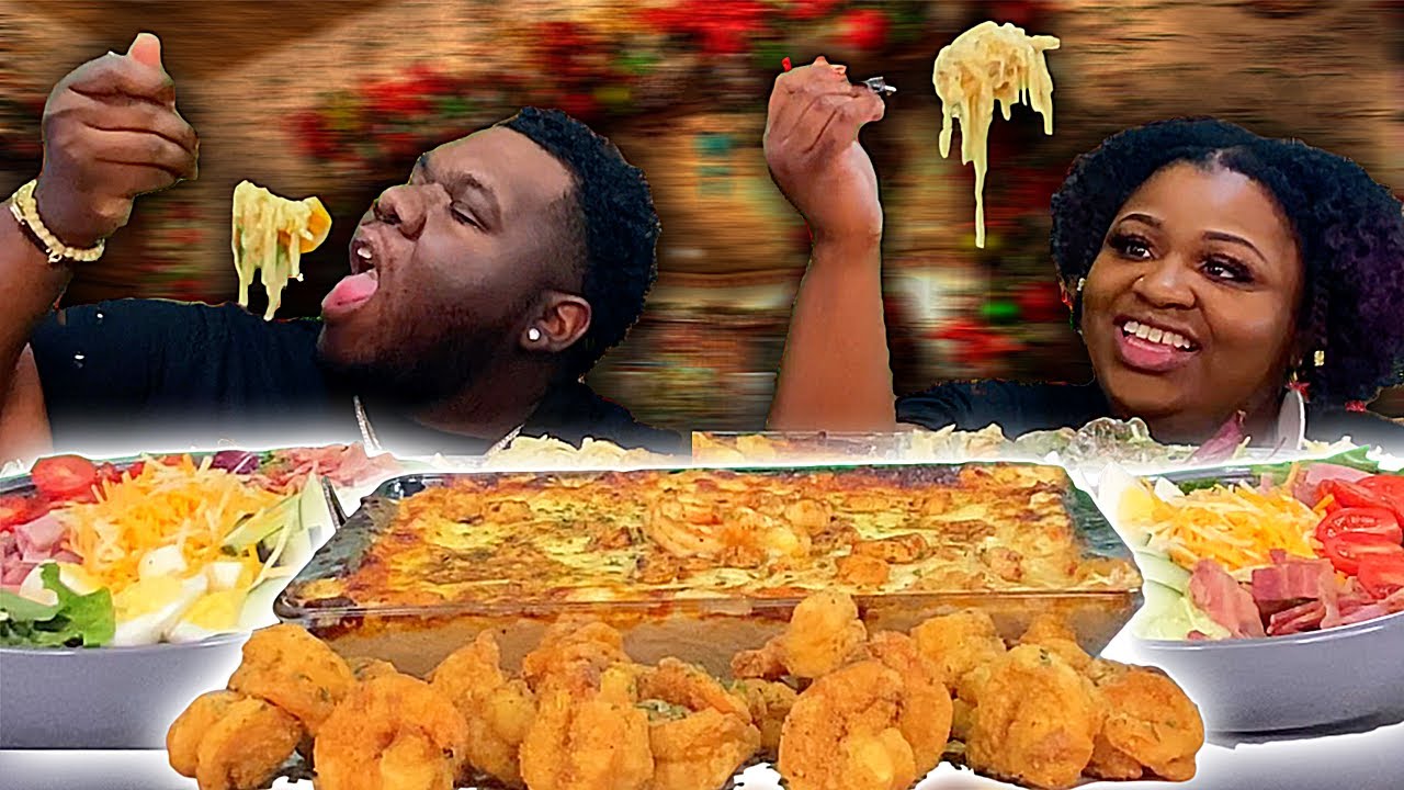 EXTRA CREAMY CHICKEN N SHRIMP ALFREDO!!! | ONE GOTTA GO CHRISTMAS MOVIES | MUKBANG EATING SHOW!