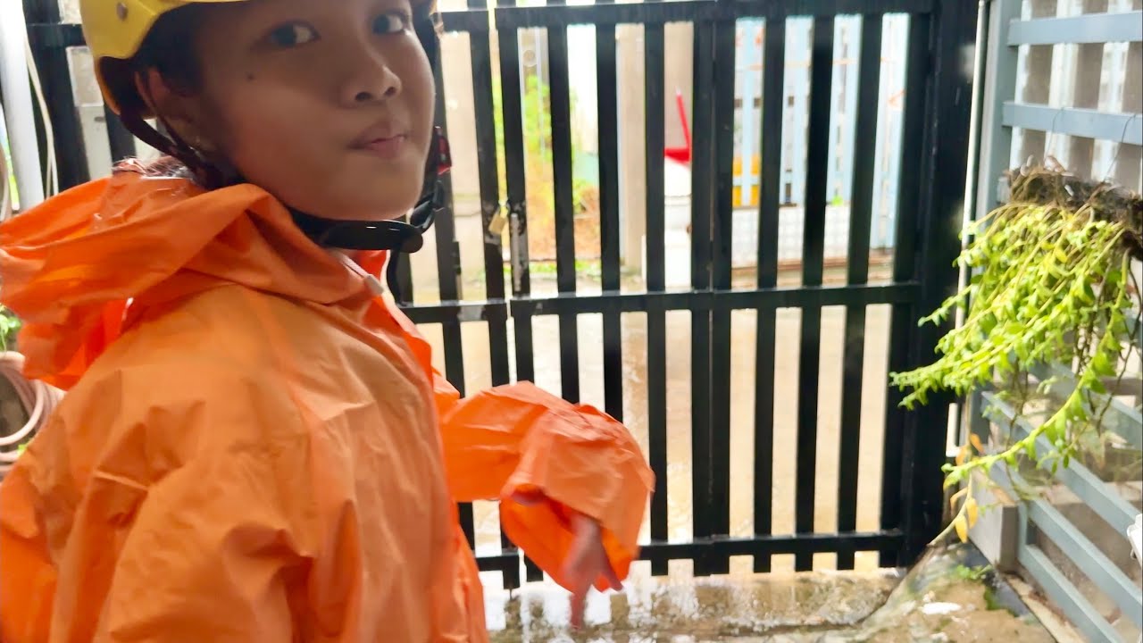 Sáng Sớm Trời Mưa Rất Lớn | Vinh & Truyen