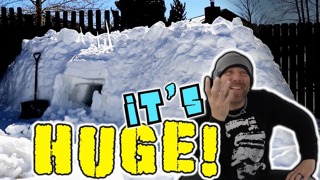Building World's Largest BackYard Snow Fort - The SnowTel