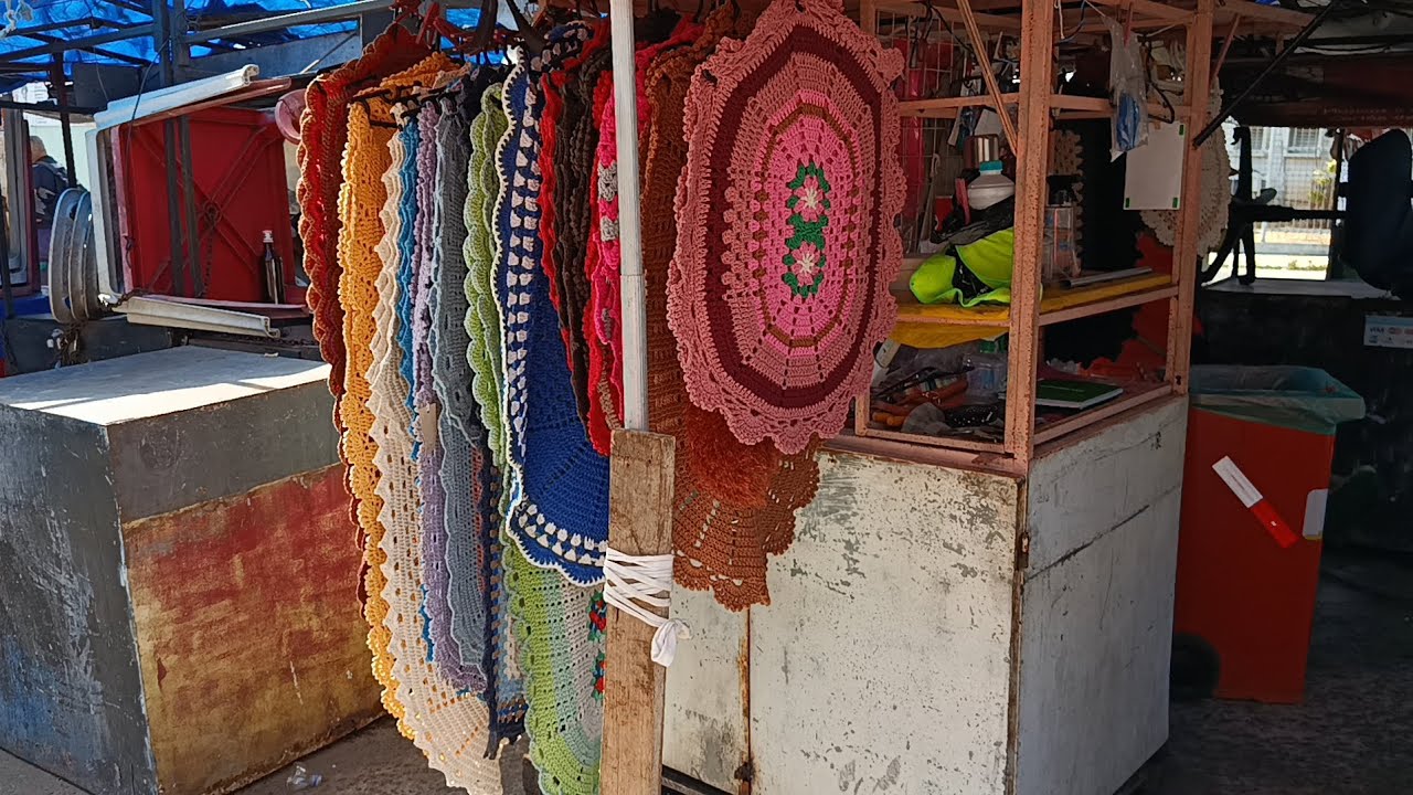 Como é a minha loja/Barraca de camelô!Vem ver o aconteceu comigo 🧶🌹#crochenarua 