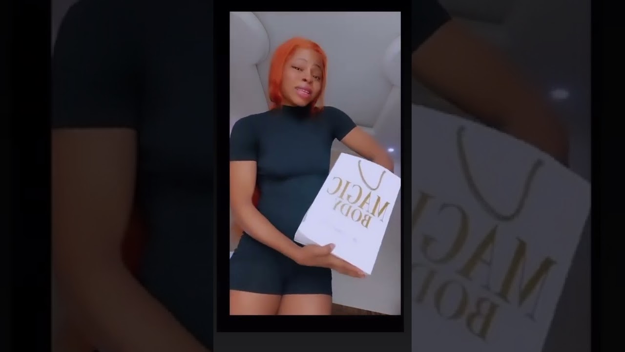 Hot African girl twerk