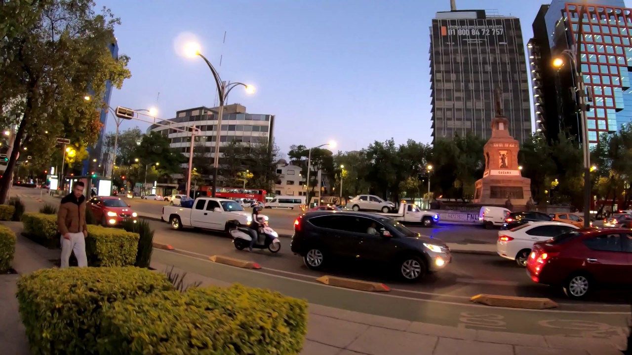 ⁴ᴷ⁶⁰ Walking Mexico City CDMX : Colonia Juárez during Sunset (Reforma 222, Paseo de la Reforma)
