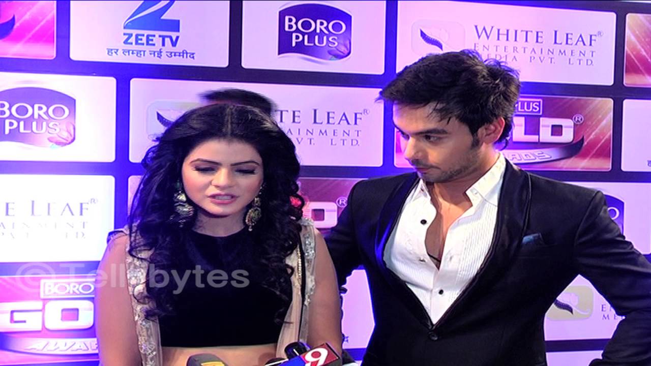Thapki and Bihan aka Jigyasa Singh and Manish Goplani at Gold Awards 2016