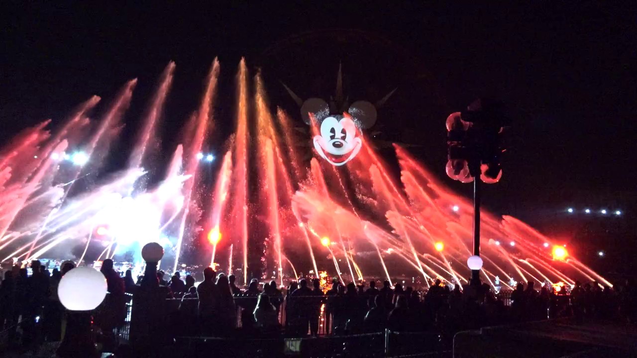 World Of Color Season Of Light, New Show, Disney's California Adventure,  11-20-16,  shot in 4K