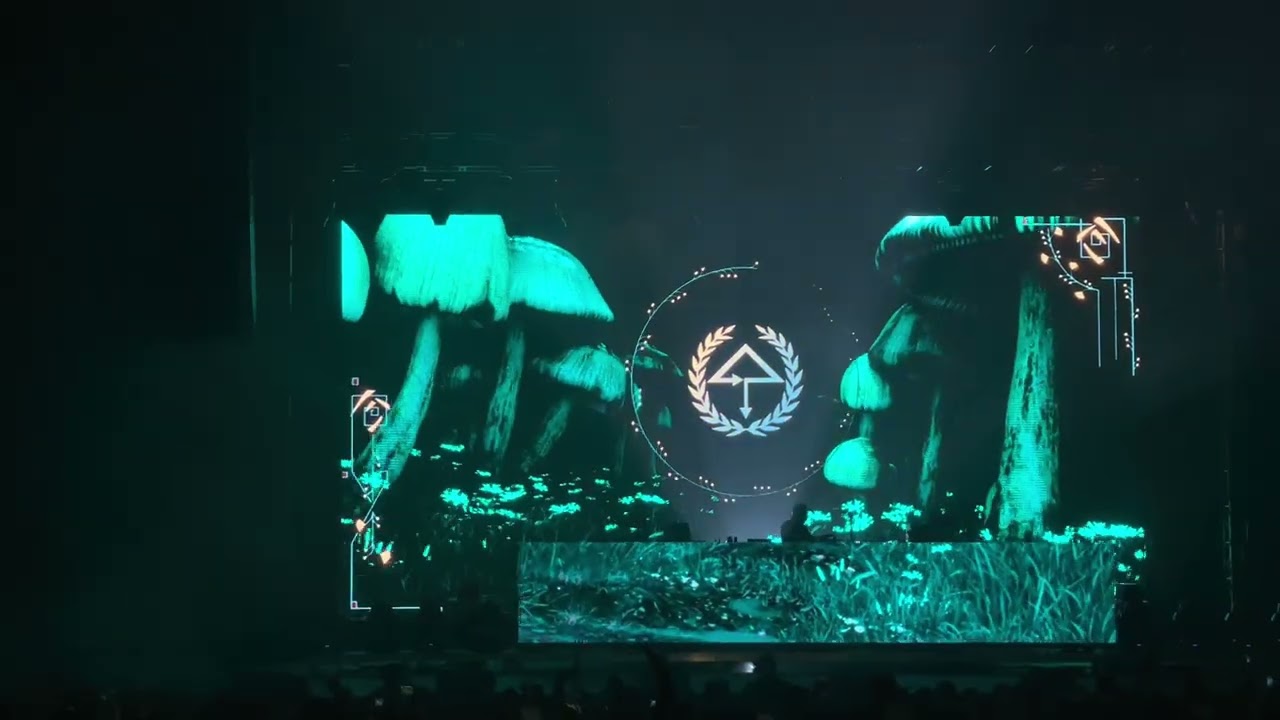 Of The Trees (A/V Set) @ Mission Ballroom (Of The Trees Codex Natura Tour Denver 2023)