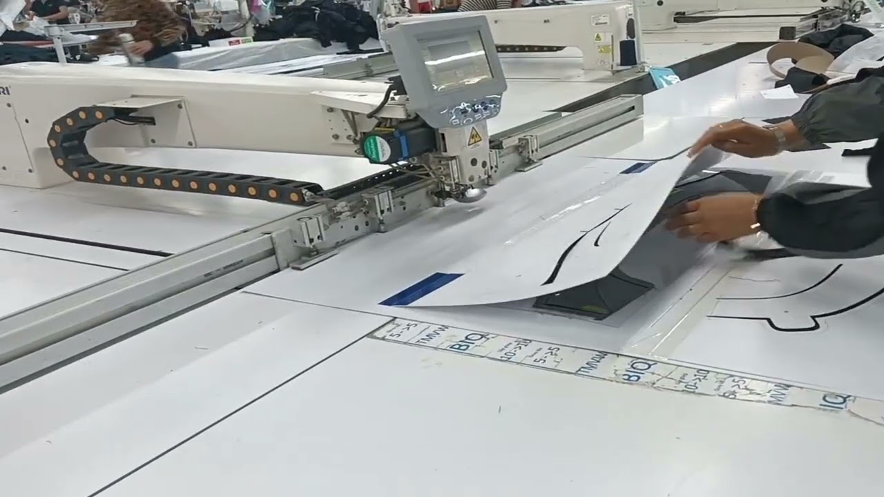 Diễu trang trí đáp cửa mũ lót, đặt ống luồn, ghim chân, chắp lộn đáp cửa mũ ON 1WF3048