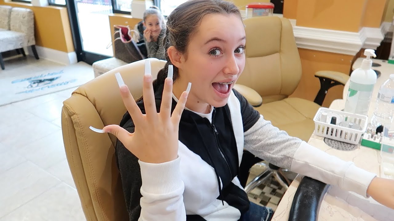 First Time Getting Acrylic Nails!