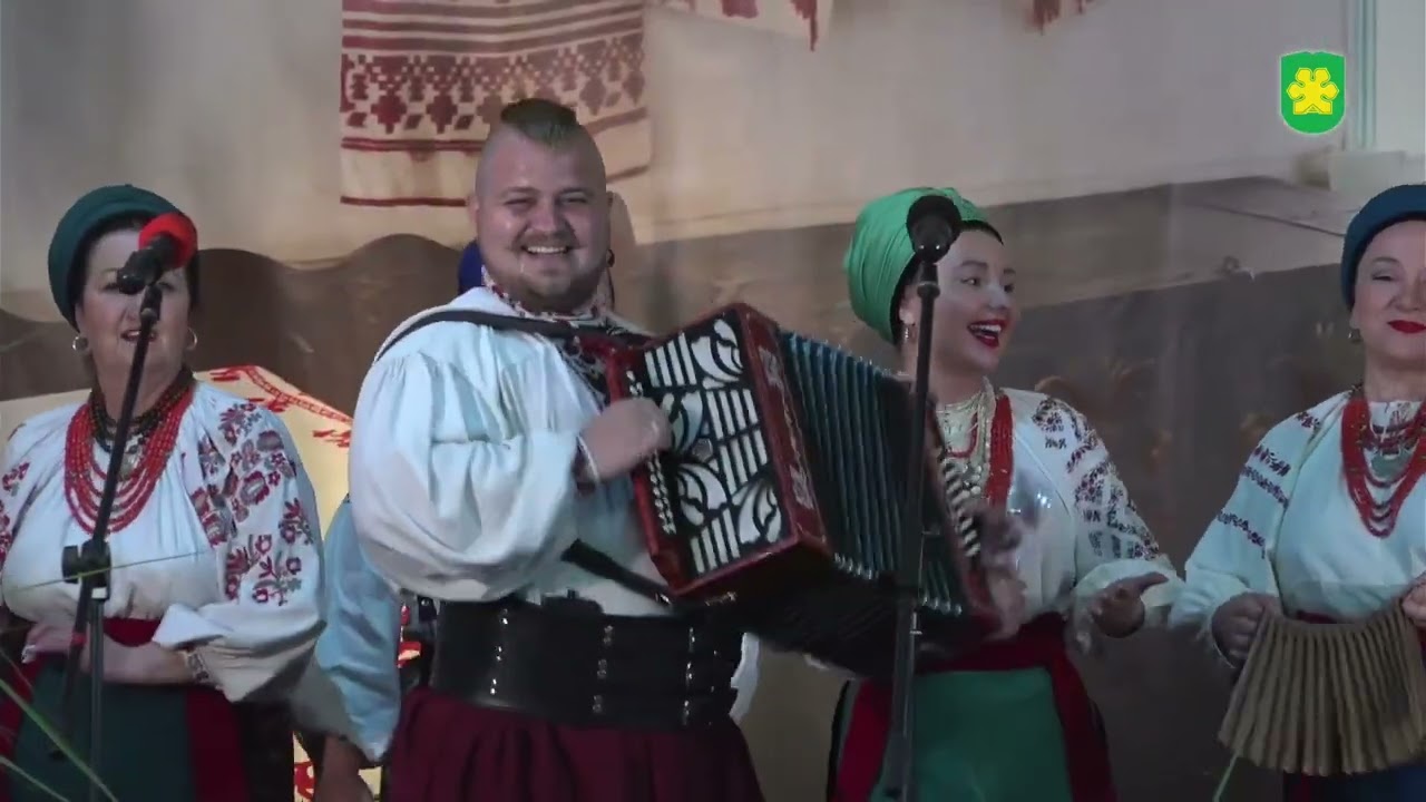 Народний фольклорний ансамбль «ГРОМИЦЯ» укр.нар.пісня «Ой що ж мені молодій робити»