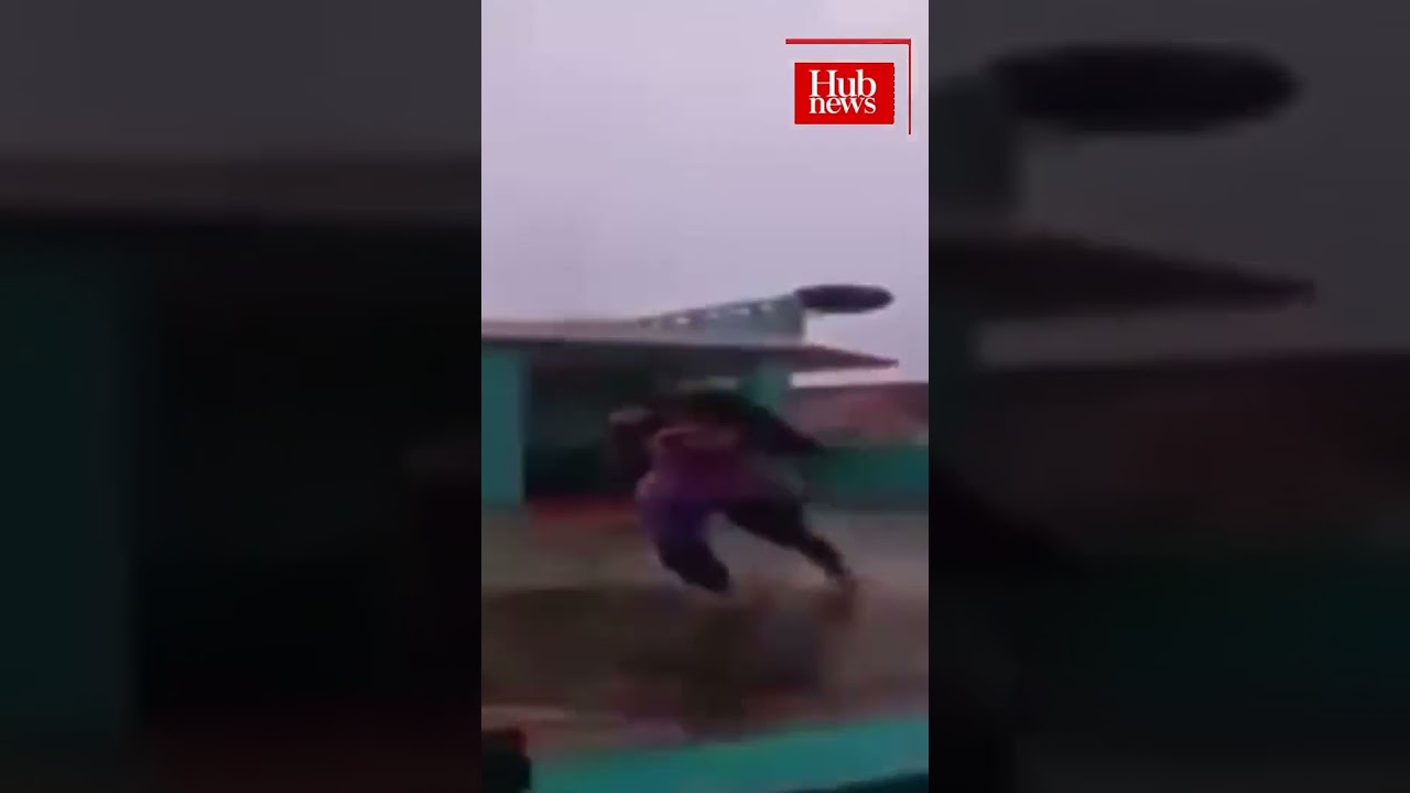 WATCH| Bihar girl avoided lightning strikes while filming an Instagram reel