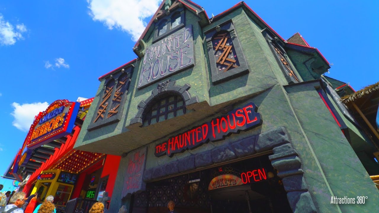 The Haunted House Attraction - Clifton Hill, Niagara Falls Canada