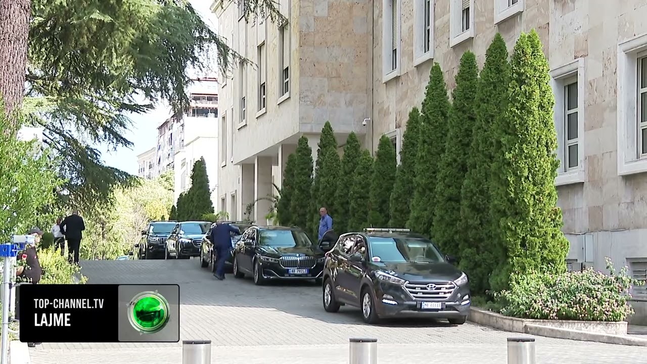 Top Channel/ Lajm i mir&euml; p&euml;r pensionist&euml;t! Qeveria bonus t&euml; ri n&euml; fundvit