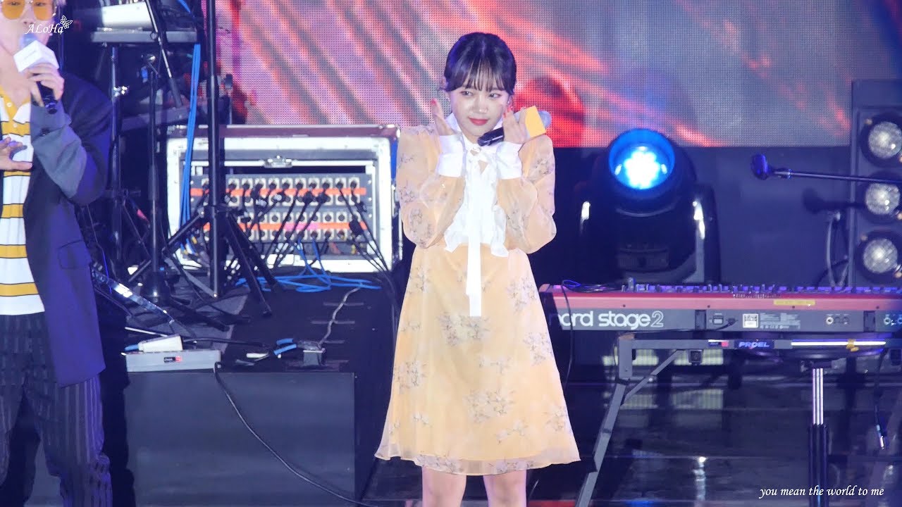 [4K] 180804 국민은행 리브(Liiv) 콘서트 Special Stage - 한여름밤의 꿀 위키미키(Weki Meki) 최유정 직캠/Fancam By ALoHa