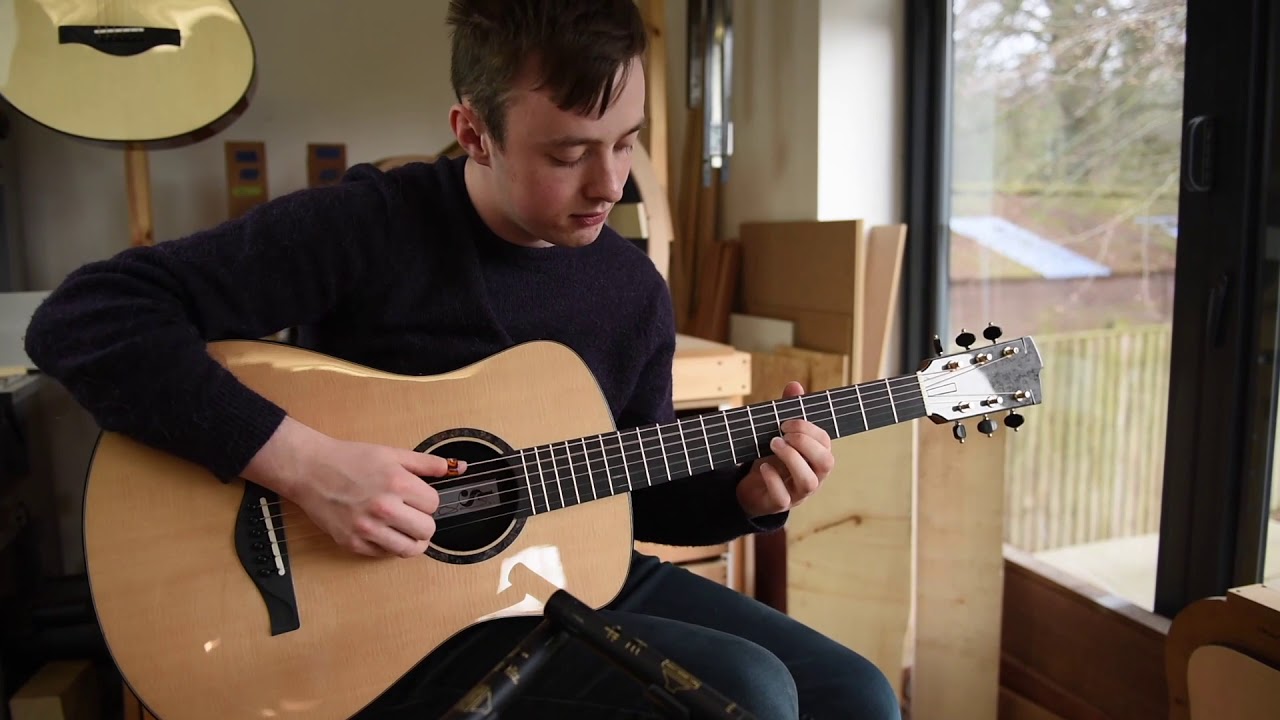 Connor Thomas plays 'Cowboy's Dream' by Tommy Emmanuel - Tom Sands Model S 'White Label'