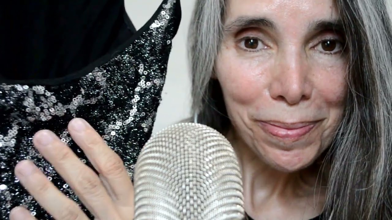 ASMR TE AYUDO A ELEGIR TU BLUSA
