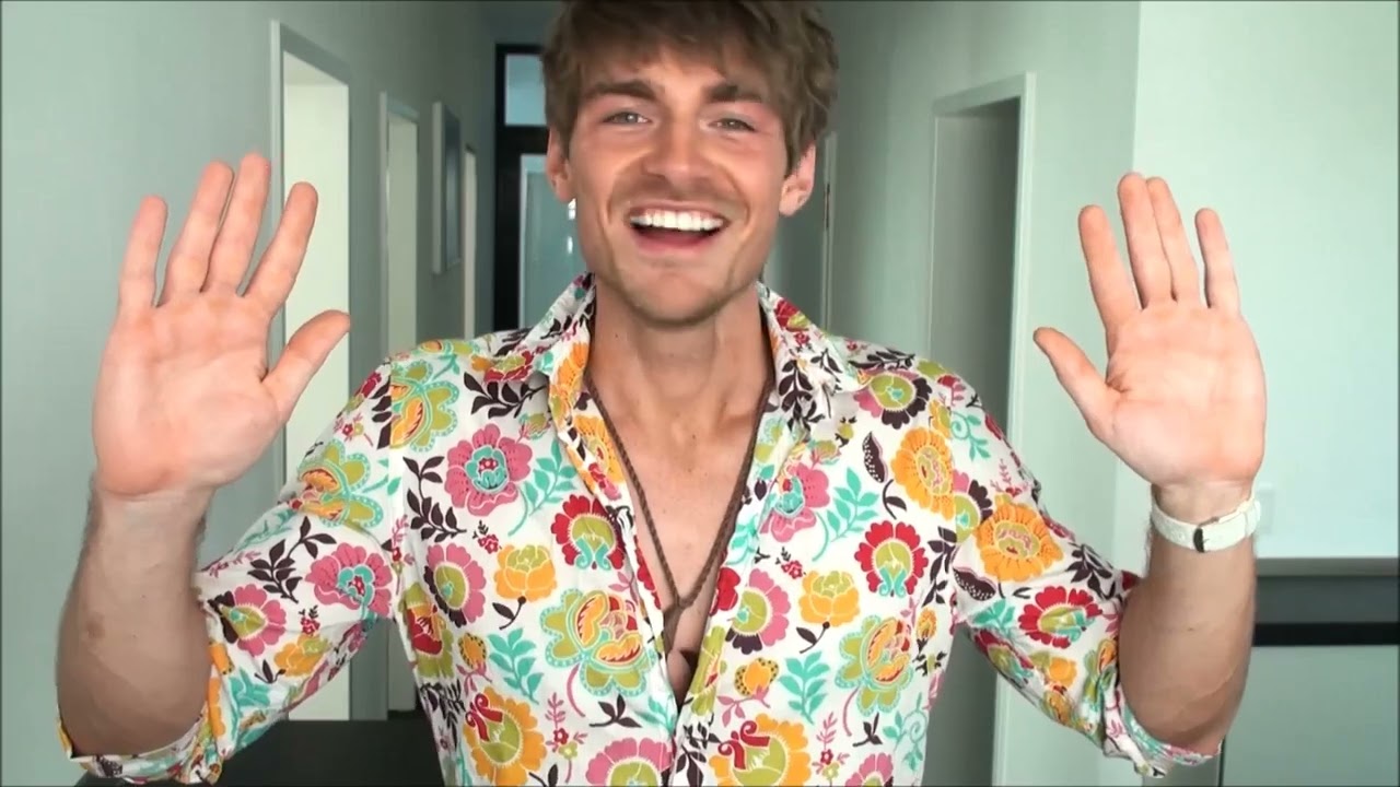 Green Irish Tweed - Jeremy Fragrance (Deleted Video)