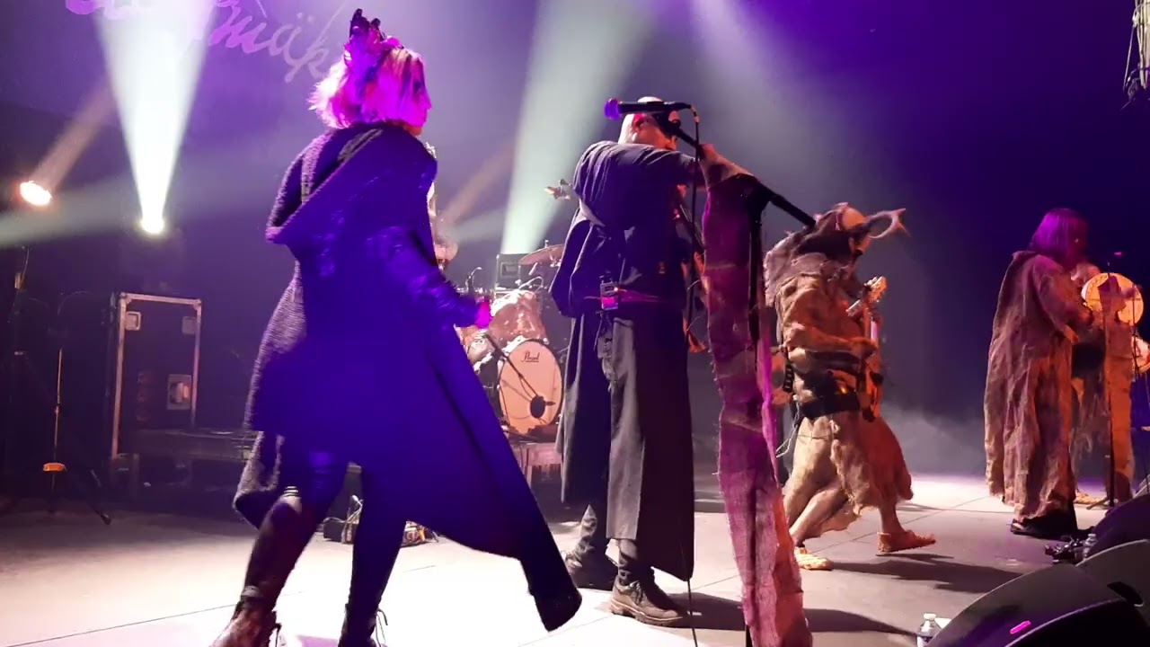 KALLOMÄKI. Live France.