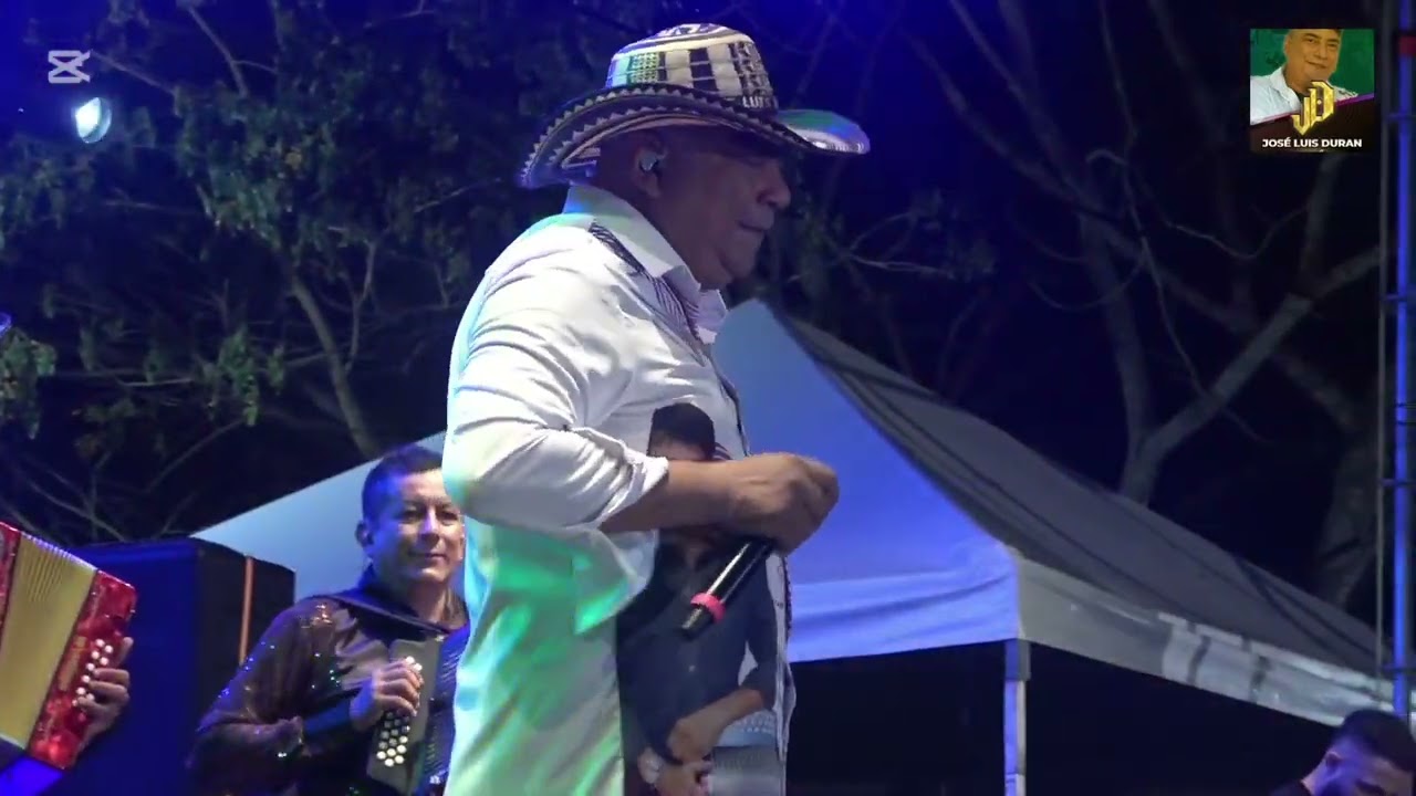 JOSÉ LUIS DURÁN EN VIVO MI CAMISA RAYÁ 