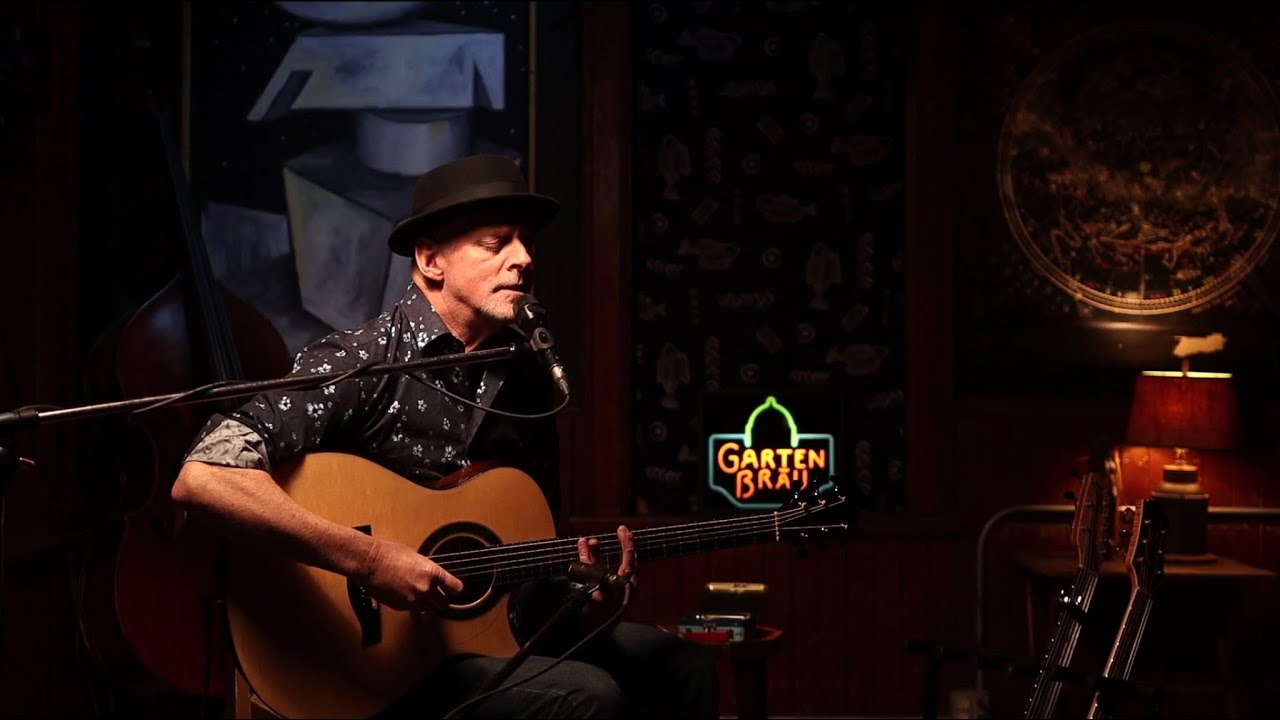 Live with Willy Porter