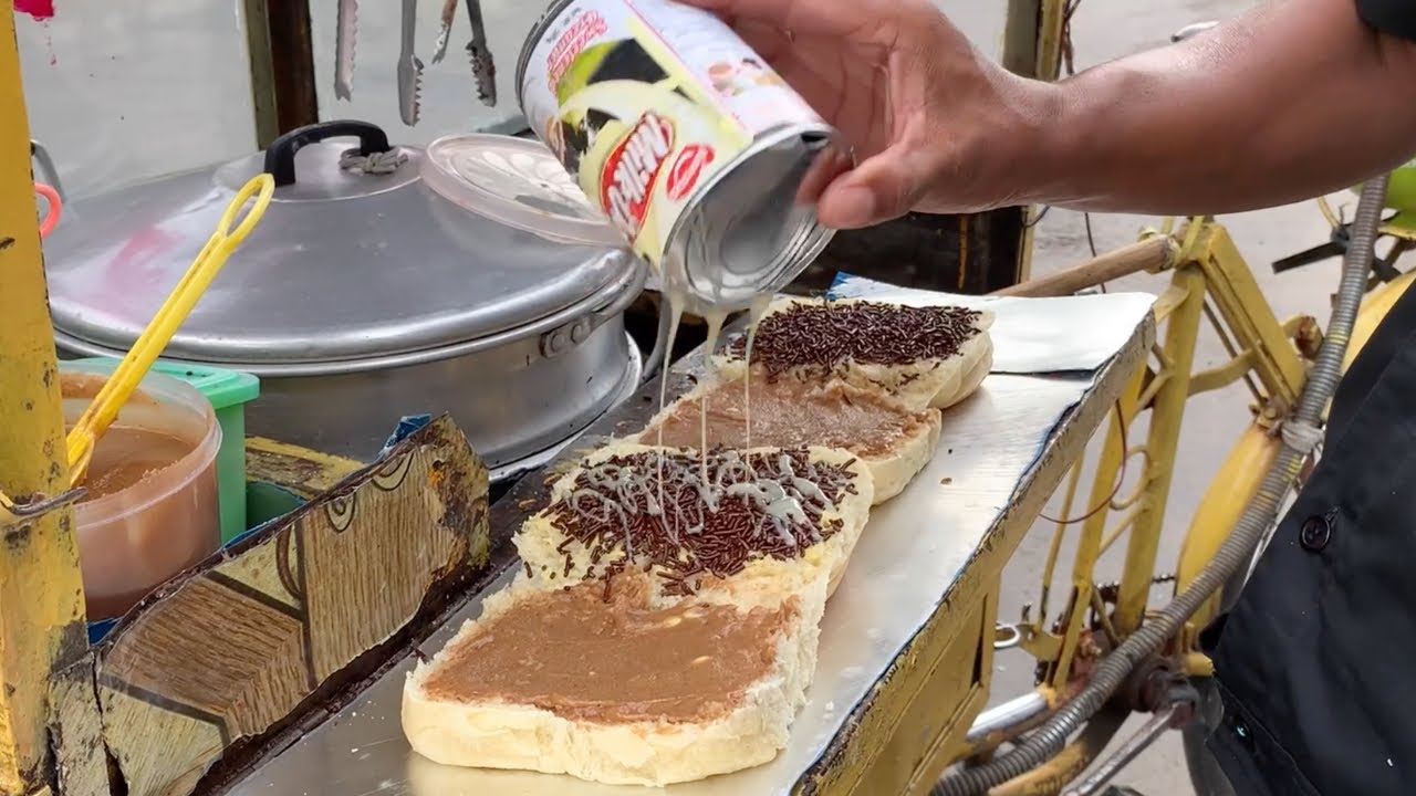 indonesian street food dessert 2022 - Chocolate Peanut Butter Bread (Roti Bakar)