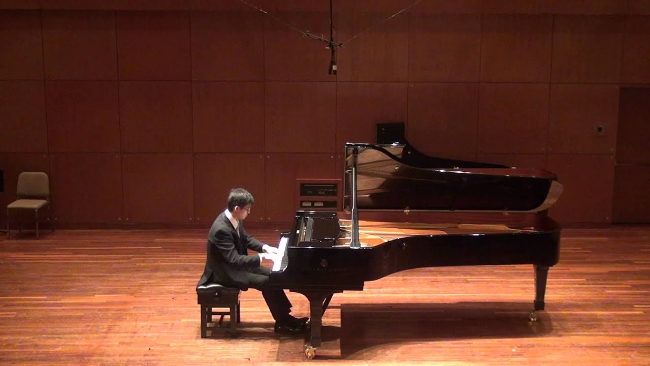 Bach/Busoni: Chaconne / Mark Hui