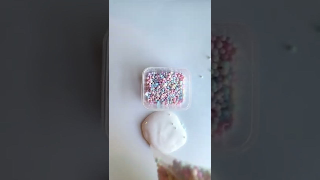 Making a mini floam slime 😌
