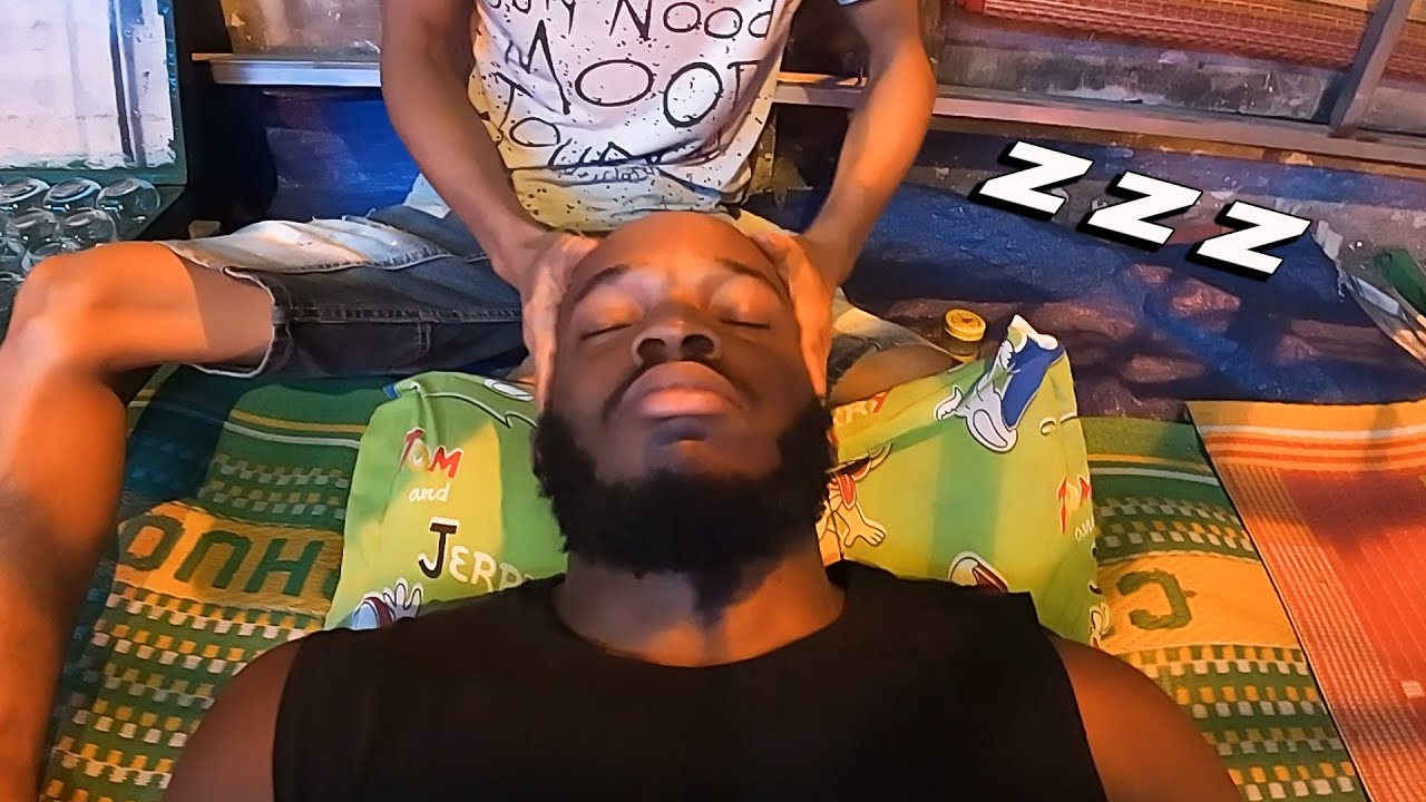 $2 Vietnamese Highway Head Massage Makes Me Sleepy!