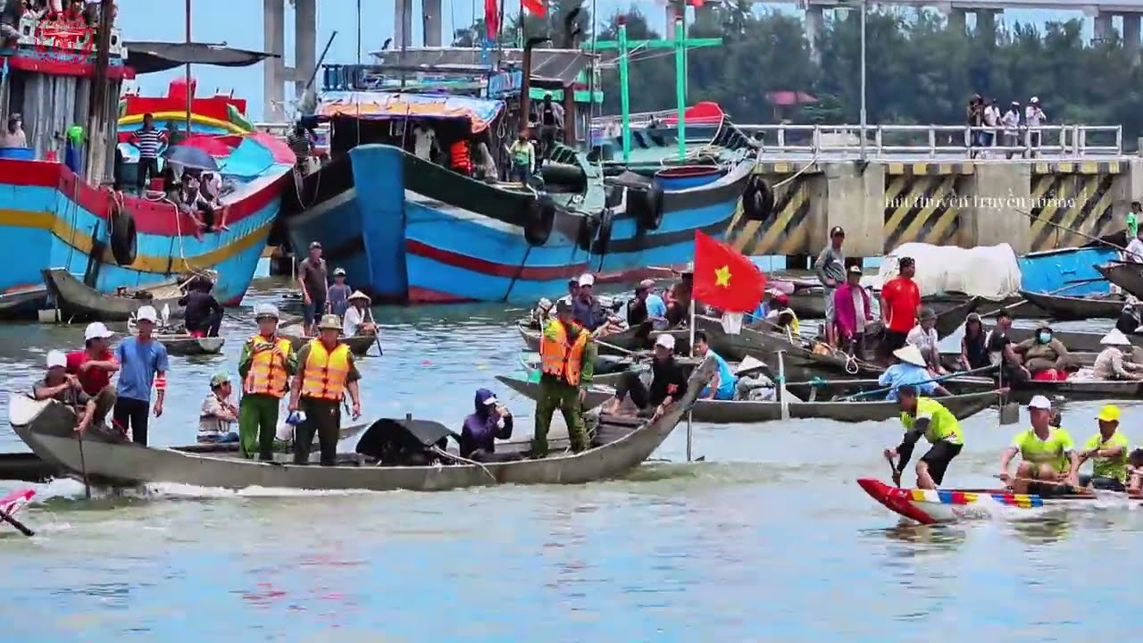 Đua ghe làng Tân Lập 2025,độ thái bình