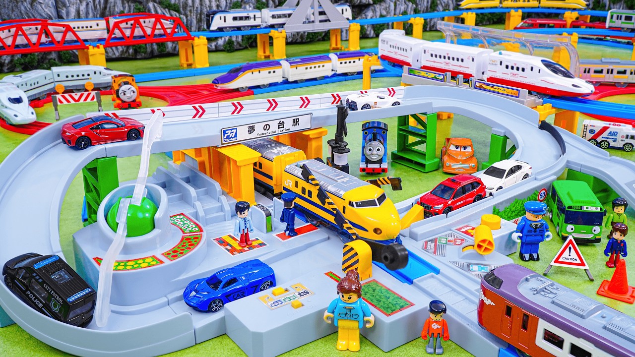Plarail Shinkansen ☆ Construction of multi-purpose Takara Tomy 3-lane Subway Base Control Center