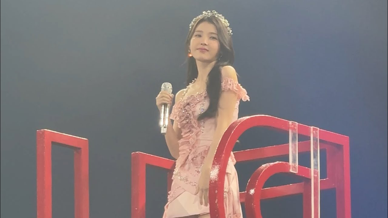 [4K] 20240630 IU in Bangkok : Opening/Holssi/JamJam/Ah Puh/BbiBbi + Ment