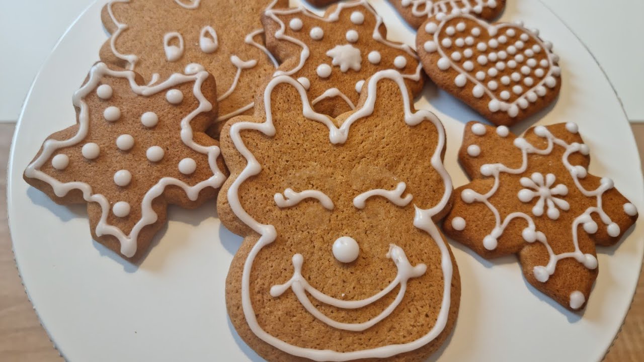Меки меденки с глазура без  белтък.Soft honey cookies without eggwhite icing.Easy Christmas recipe