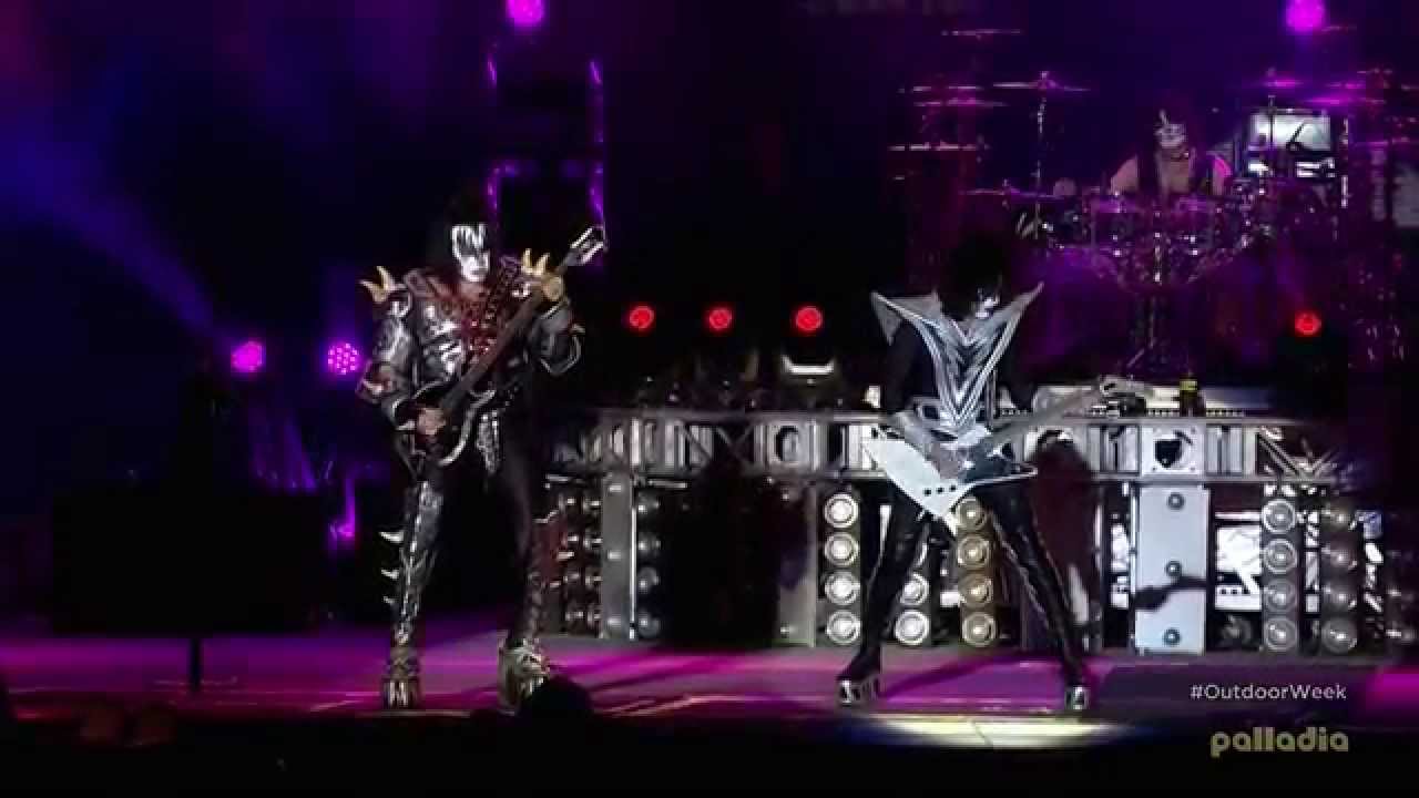 KISS Download Festival 2015 Love Gun