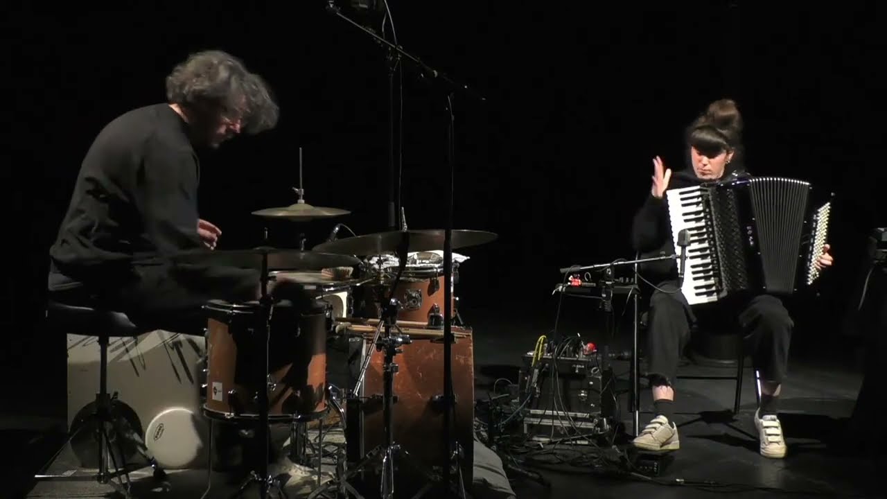 Emilie Škrijelj & Tom Malmendier  ::  Les Marquises  /  Muse en Circuit Extract