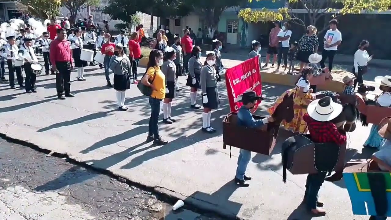 DESFILE DEL 