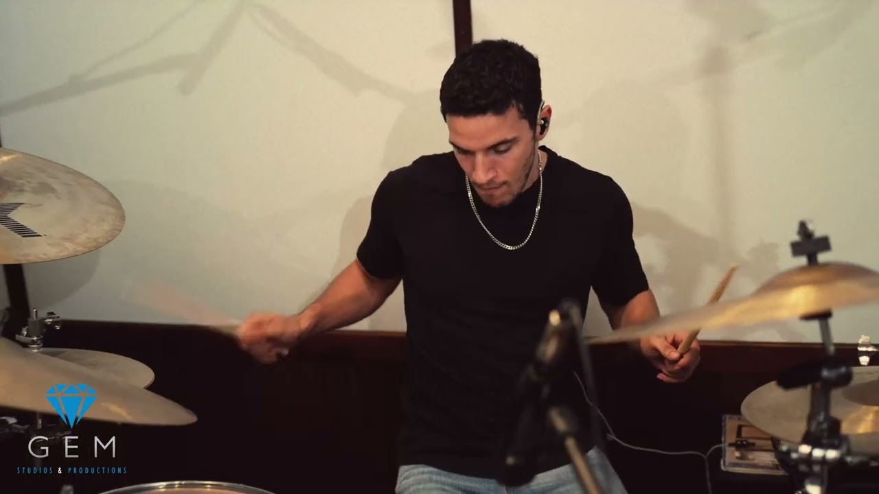 Angelo Pentaris - Breakthrough - Official Music Video