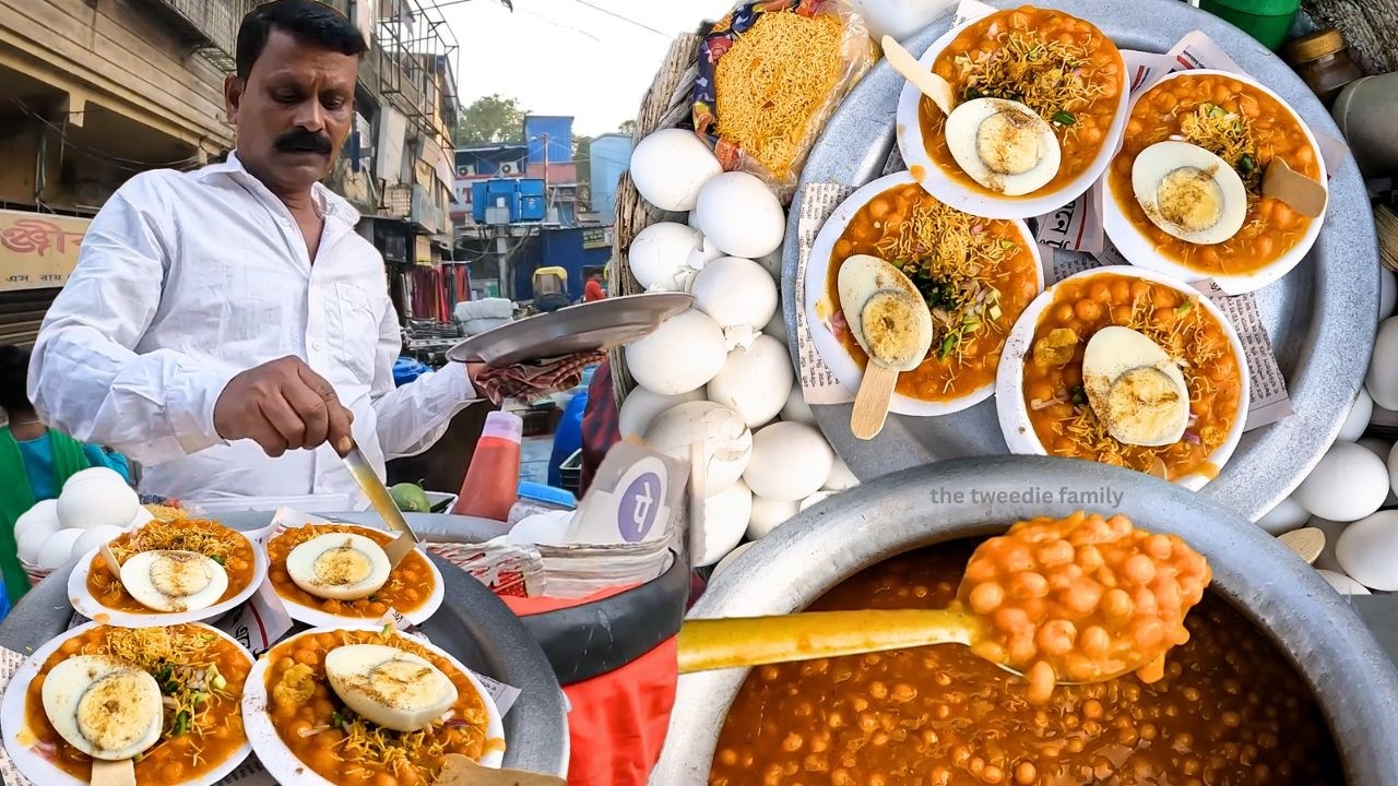 Street Vendor Selling Ghugni At Just ₹20! Kolkata Street Food Indian Street Food