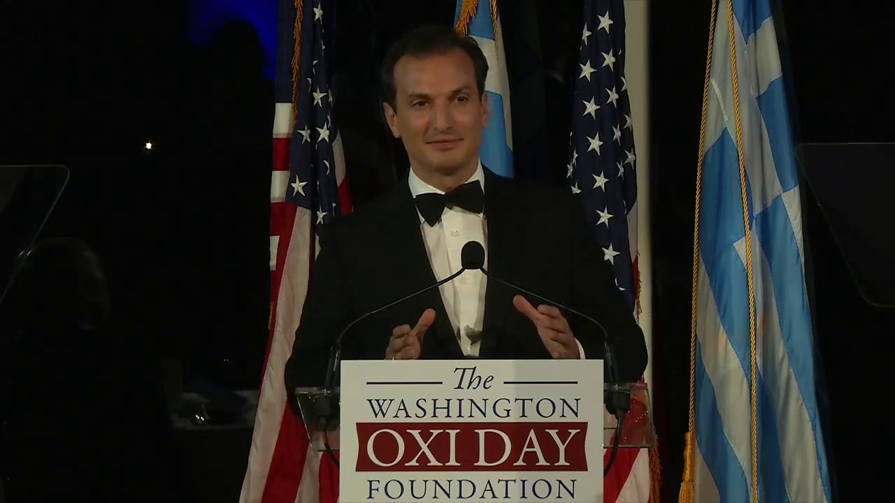 Гала-концерт Фонда Oxi Day 2014 года &mdash; основной доклад на тему &laquo;philotimo&raquo;