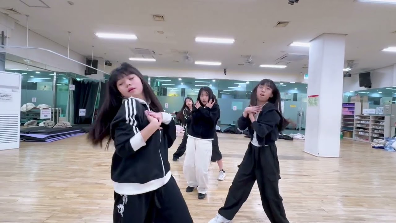 [RAINBOW] 이즈나 맘마미아 커버 / 초등방송댄스팀
