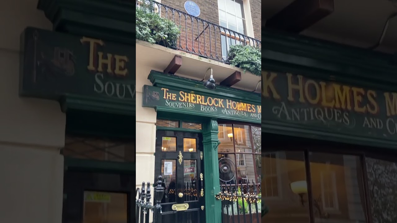 221B Baker Street London | Sherlock Homes | Museum #visitlondon #christmas #sherlockholmes