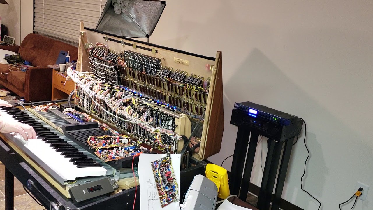 Frank Zappa's Yamaha CS-80 Synthesizer Plays for the first time in over 2 decades
