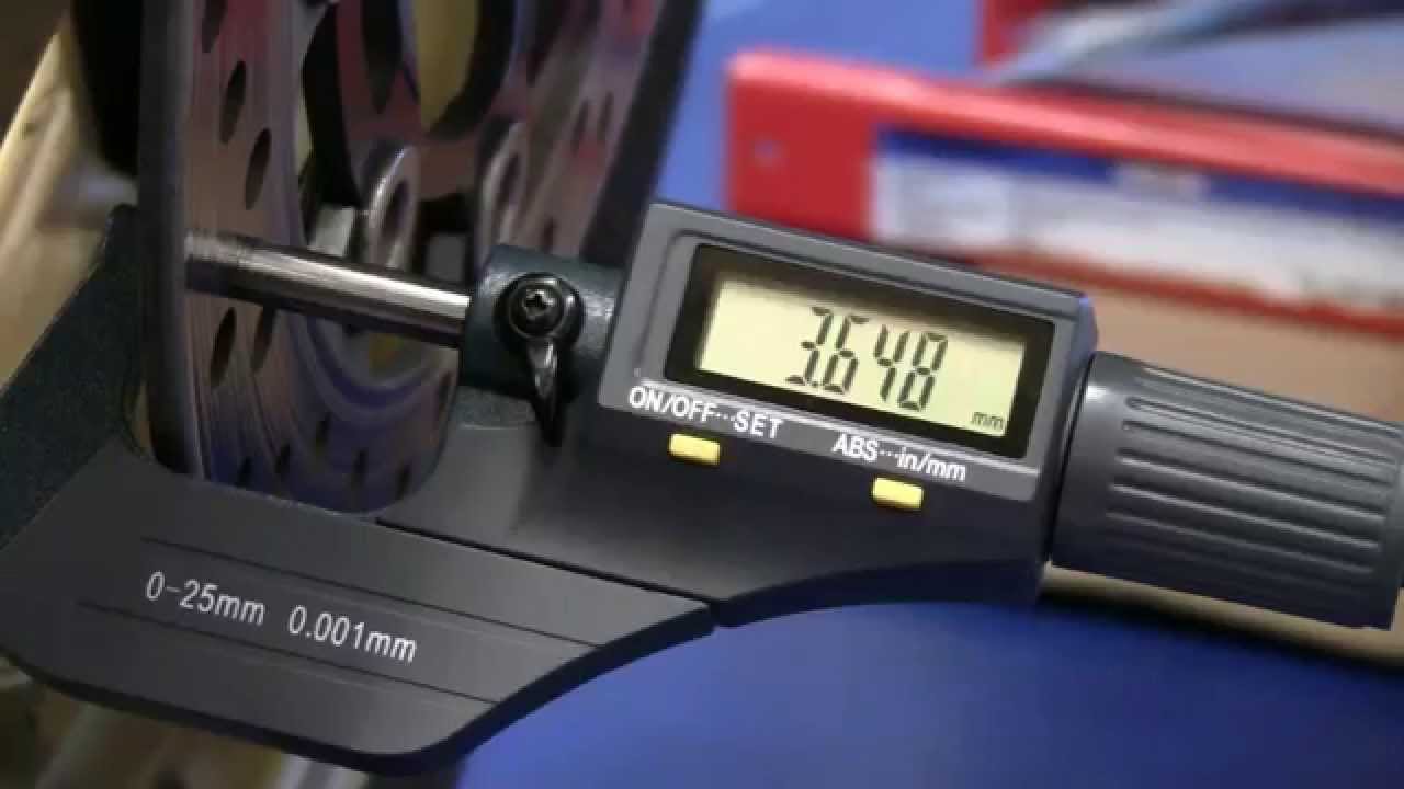 CB1300 -- Vordere Bremsbeläge und Scheiben wechseln