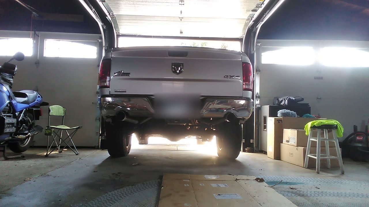 2010 Ram 1500 Flowmaster Super 44 Revs