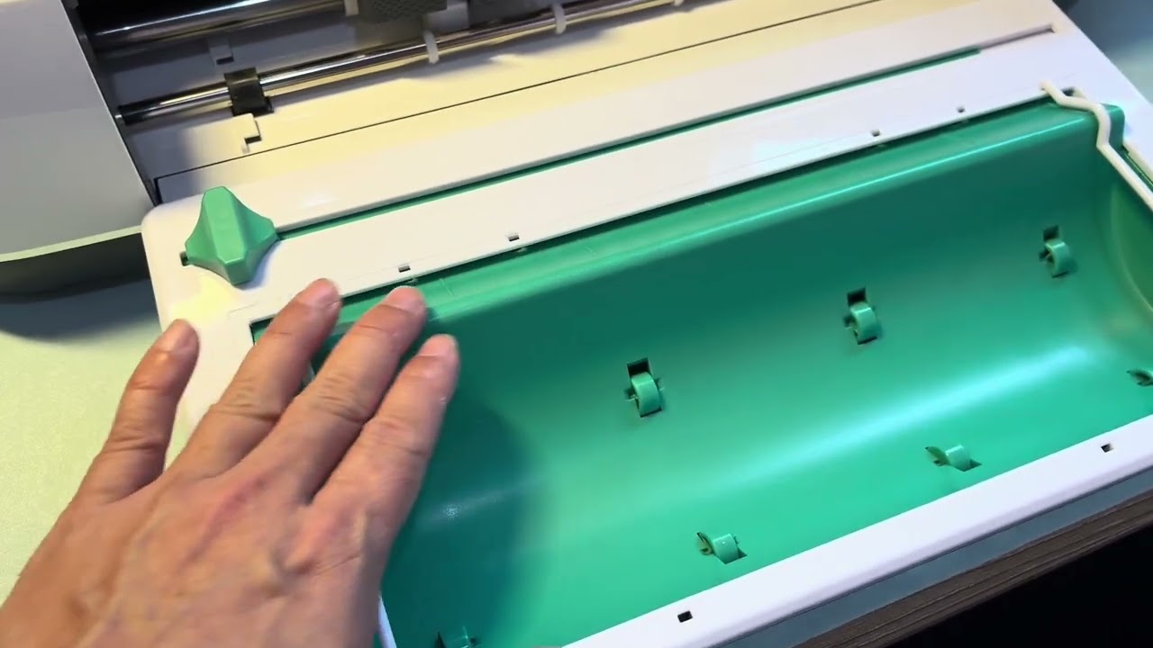 #TVIOX Compatible with Cricut Vinyl Roll Holder - with Built in Trimmer for Cricut Maker