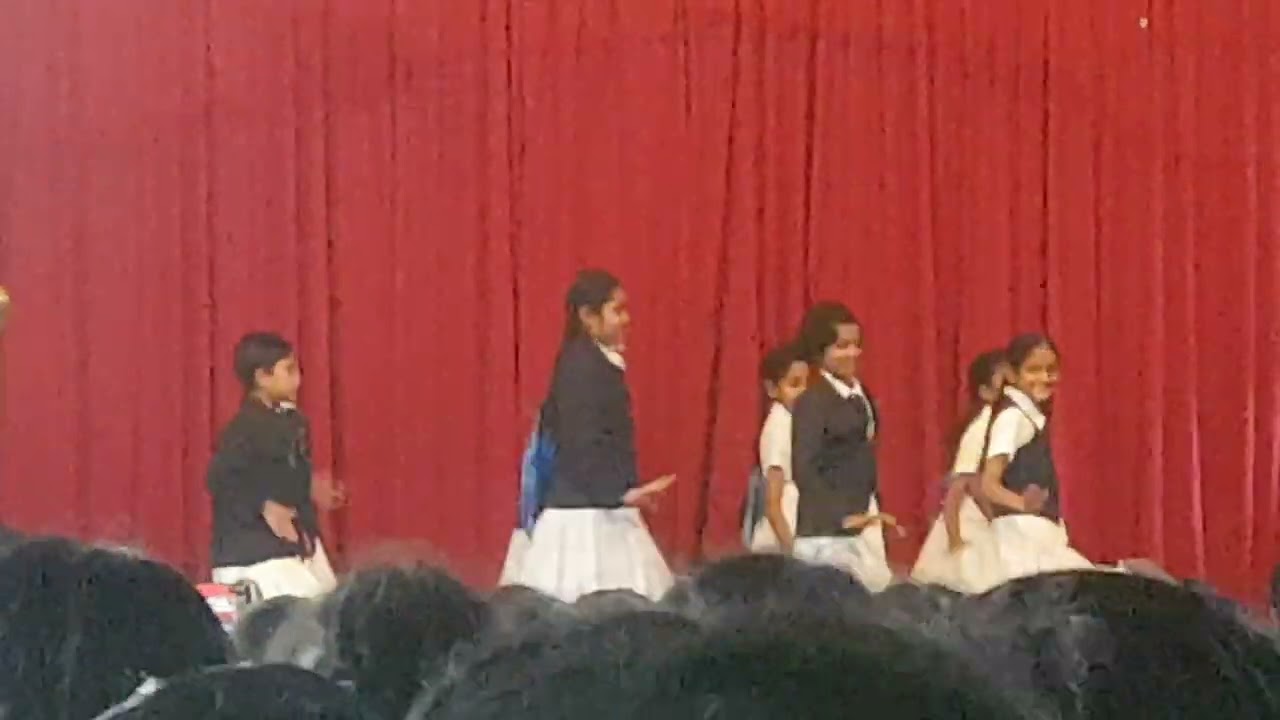 My doni school dance with her friends ....🌺🌺🌺🌺