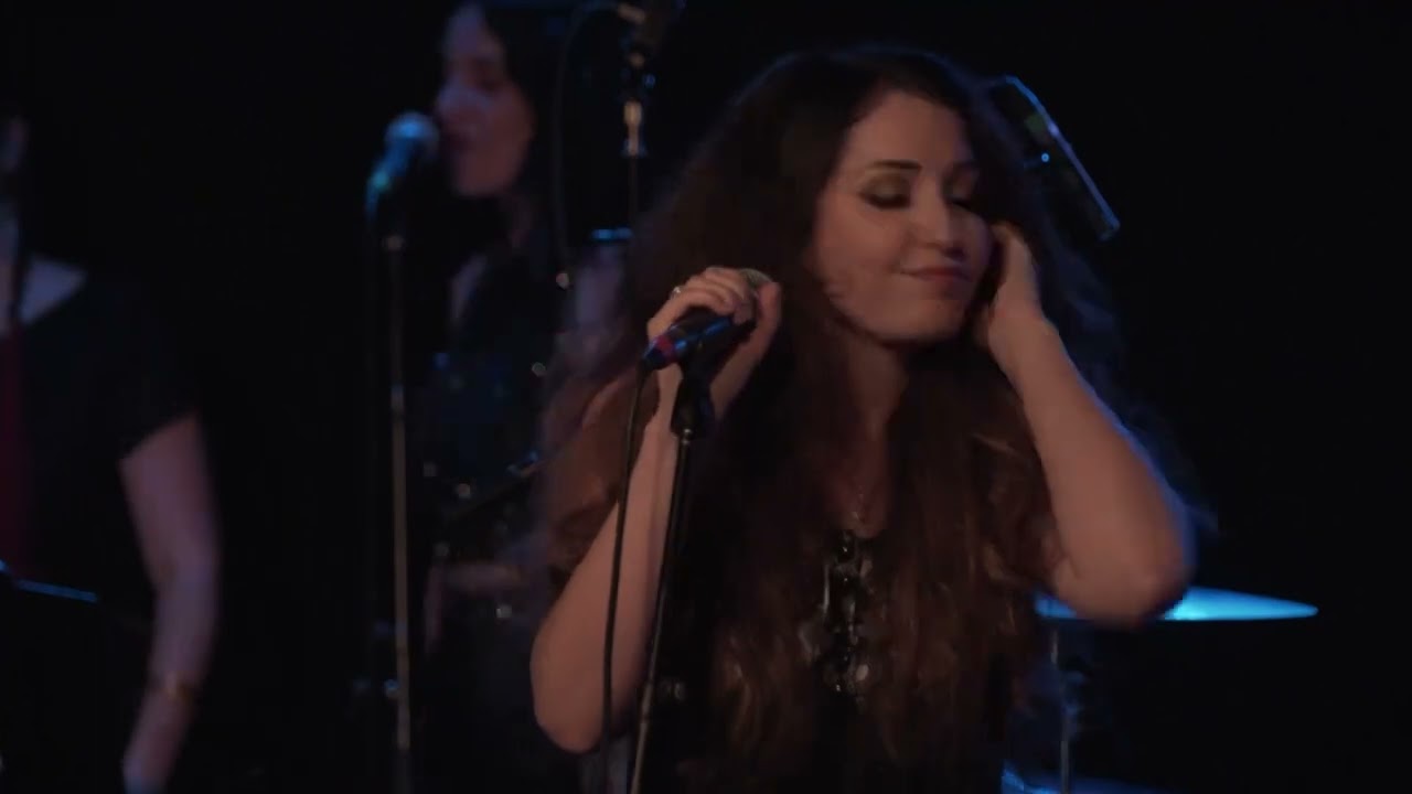 Bohemian Like You ( Cover The Dandy Warhols )  Midlife Crisis au New Morning le 01 06 2023